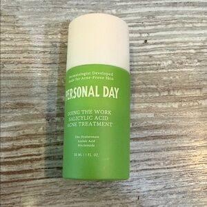 $5/$25 Beauty Bundle
Personal Day Doing the Work Salicylic Acid Acne Treatment